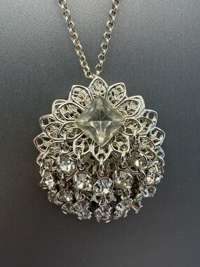 Vintage Fringe Rhinestone Pendant With 18” 835 Rolo Chain Statement
